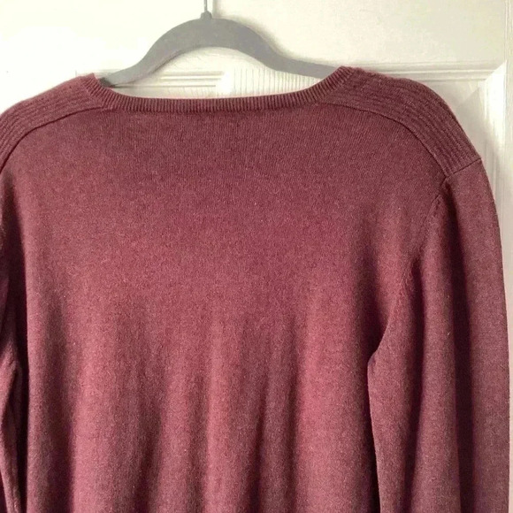 Marc Anthony Mens SIZE Large Long Sleeve V-Neck Burgundy Cashmere Blend Sweater - Picture 4 of 6